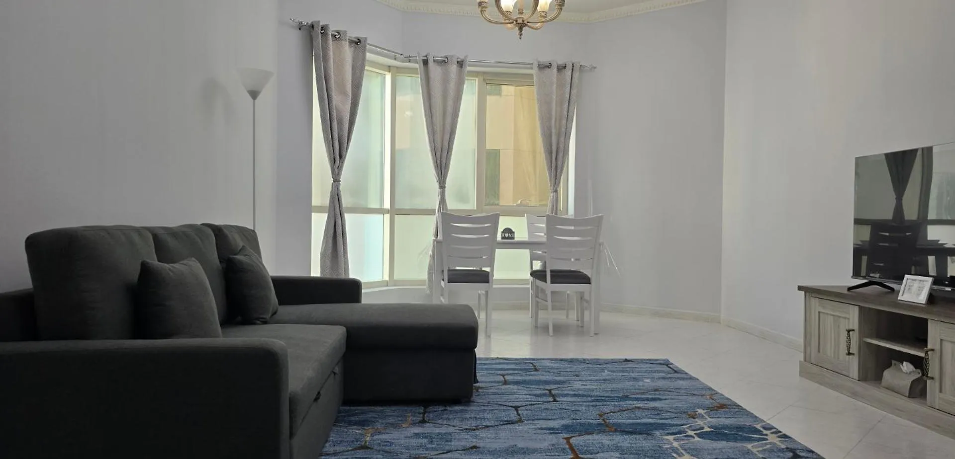 Brand New Luxury 1Br, Pool, Walk To Qasba Canal & Waterfront Close To Shops Šardžá