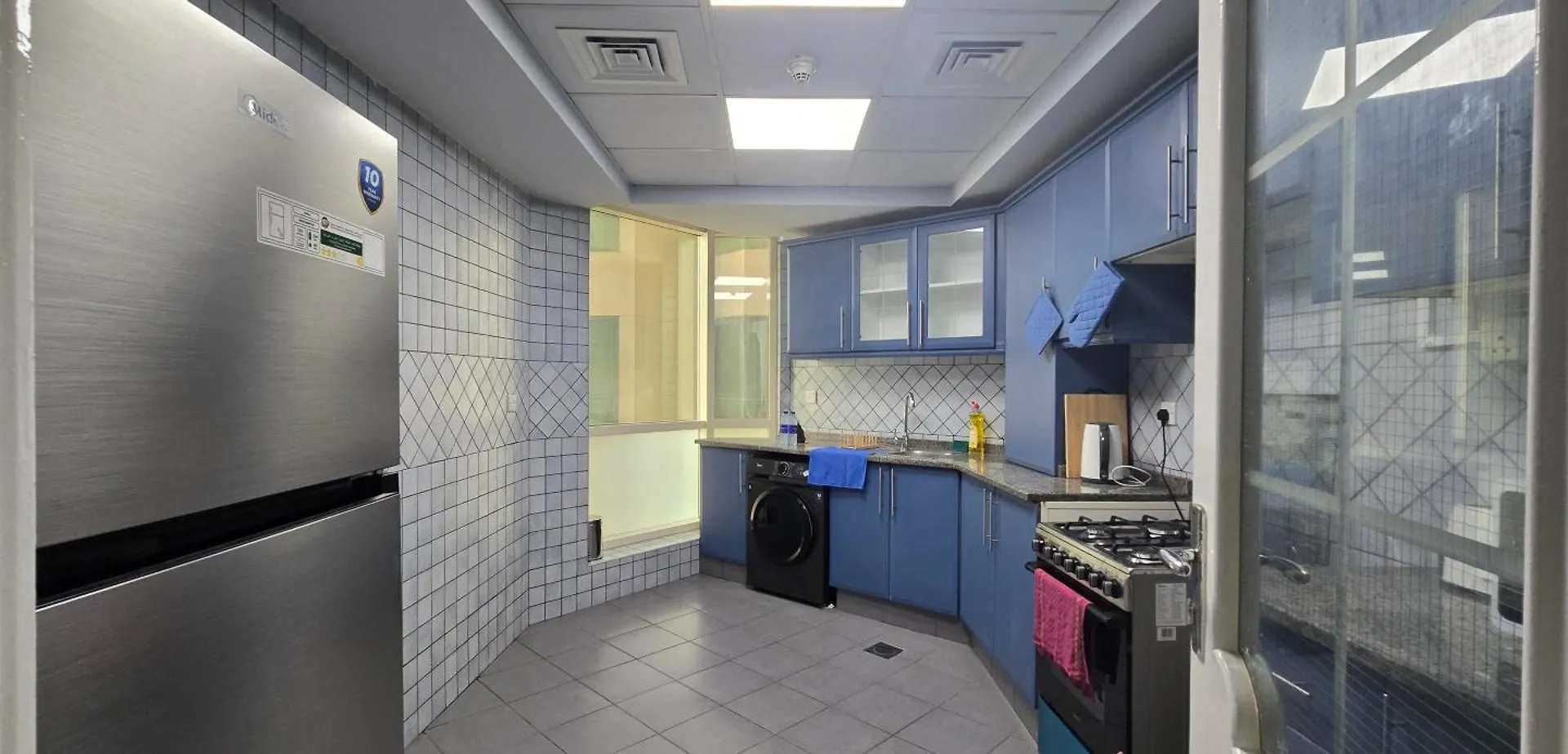 Apartmán Brand New Luxury 1Br, Pool, Walk To Qasba Canal & Waterfront Close To Shops Šardžá